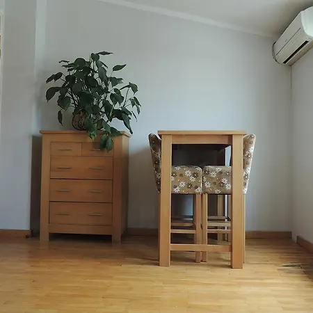 Moonlight Apartment *